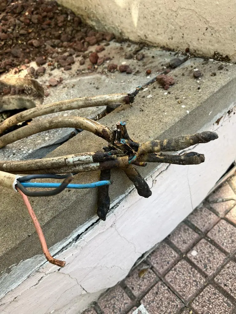 Ricerca e Riparazione Guasto Elettrico 14