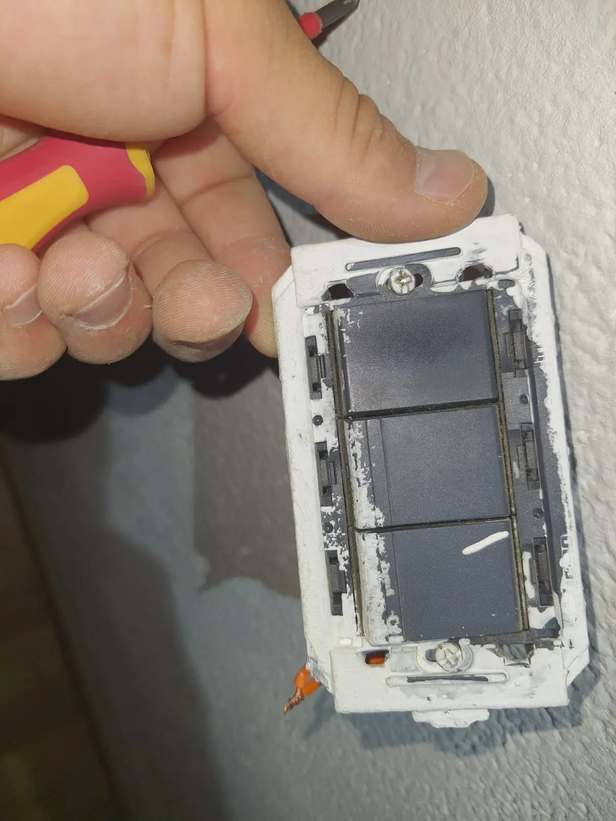 Ricerca e Riparazione Guasto Elettrico 2