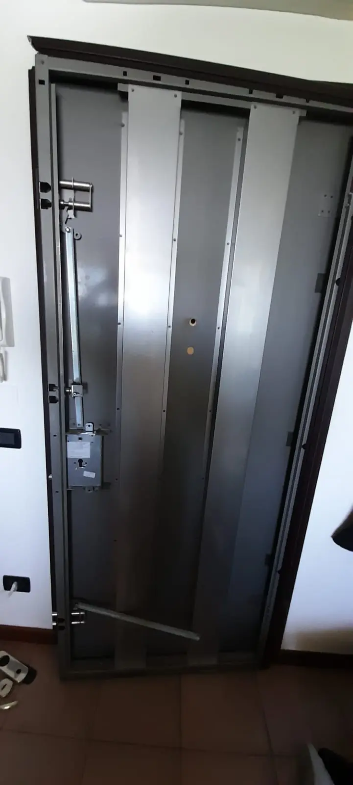 Conversione cilindro europeo porta blindata Conversione cilindro europeo porta blindata