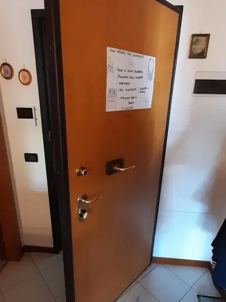 Sblocco porta e sostituzione serratura Sblocco porta e sostituzione serratura