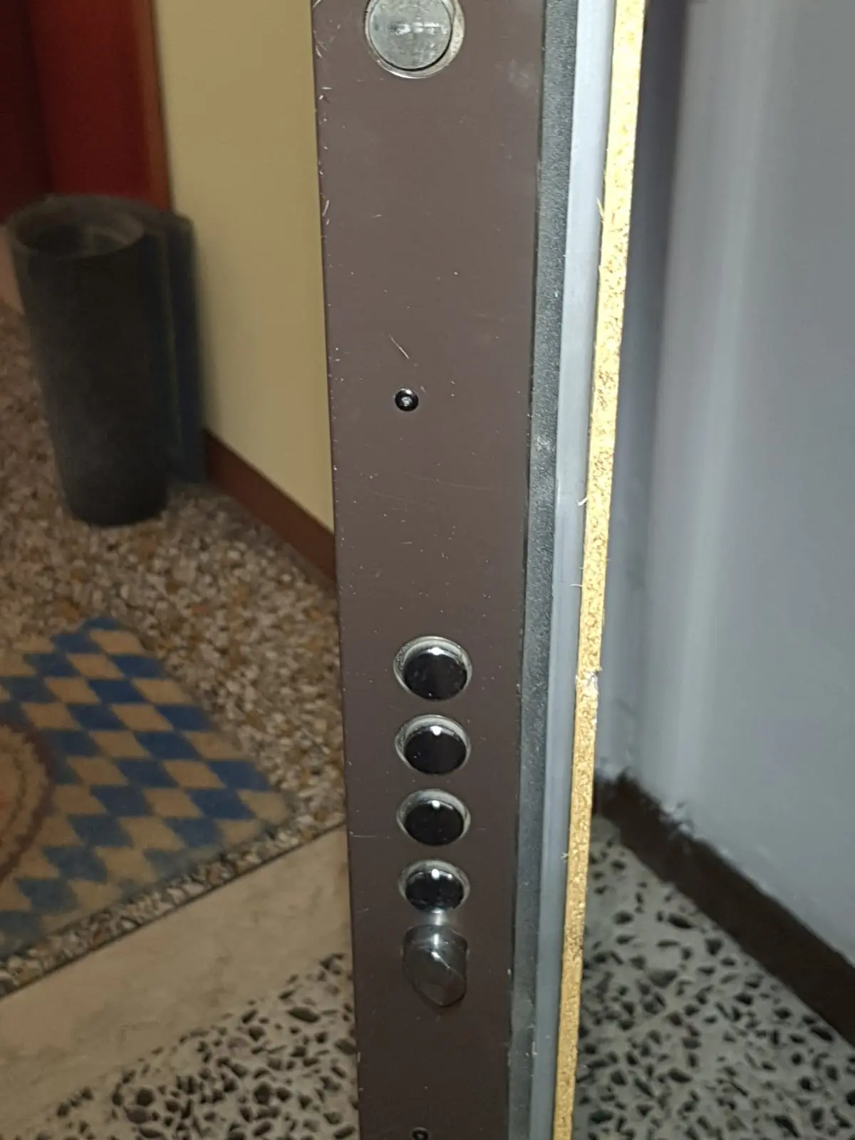 Cambio serratura porta blindata Cambio serratura porta blindata