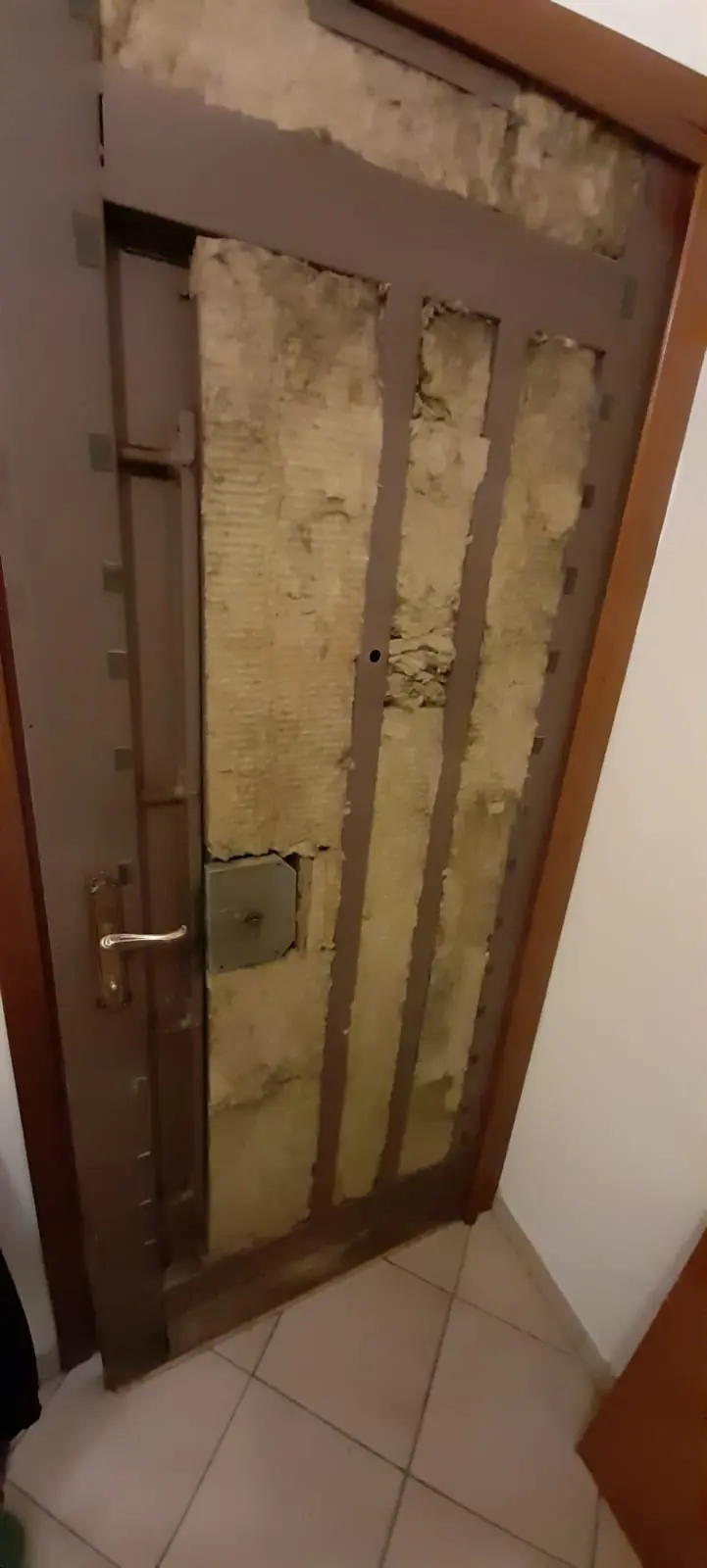 Cambio serratura porta blindata conversione cilindro europeo Modena Cambio serratura porta blindata conversione cilindro europeo Modena