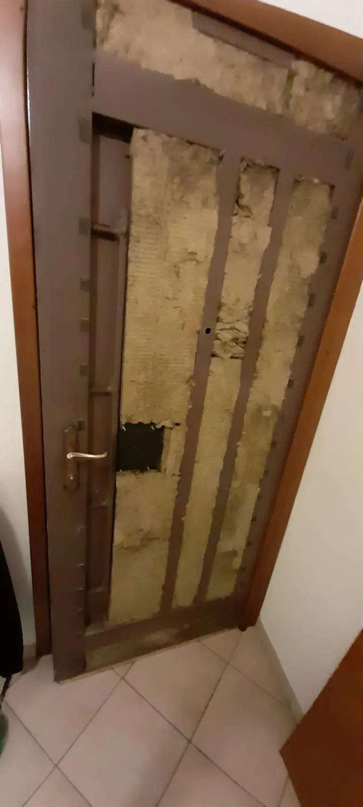 Cambio serratura porta blindata conversione cilindro europeo Modena Cambio serratura porta blindata conversione cilindro europeo Modena