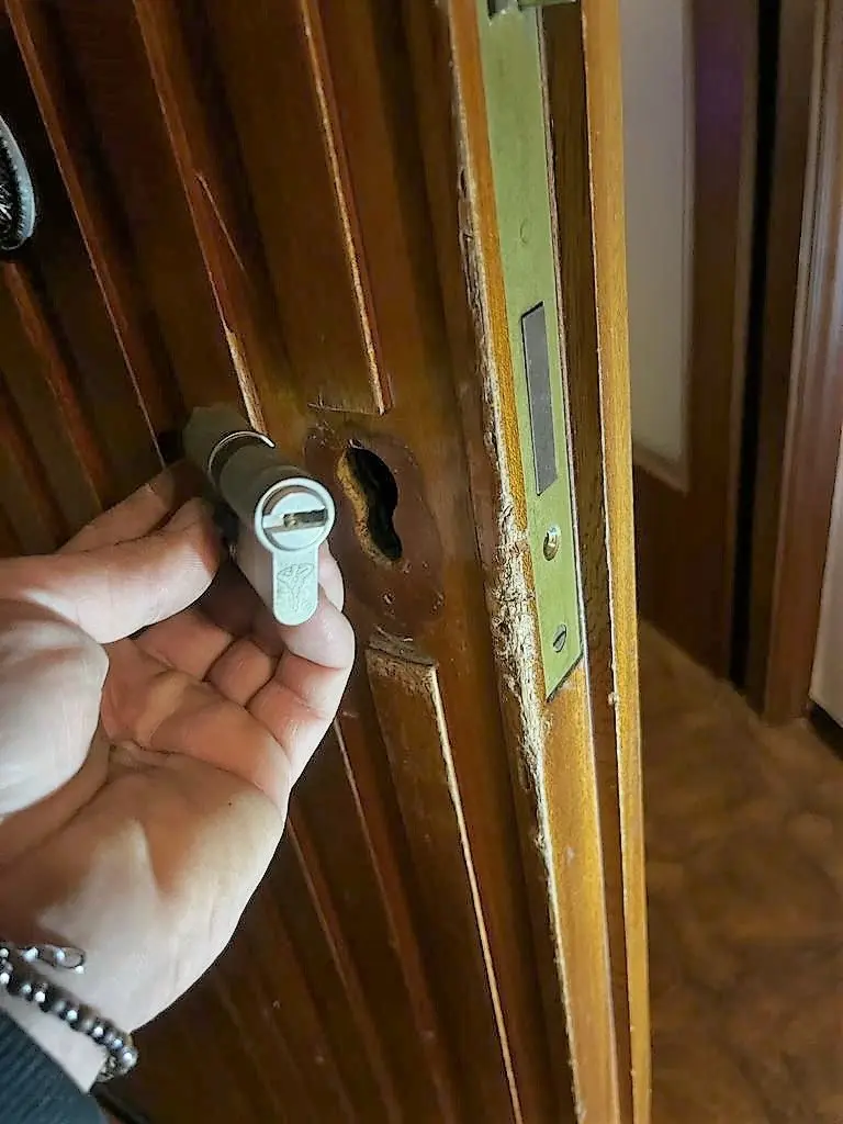 Fabbro cambio cilindro serratura Fabbro cambio cilindro serratura