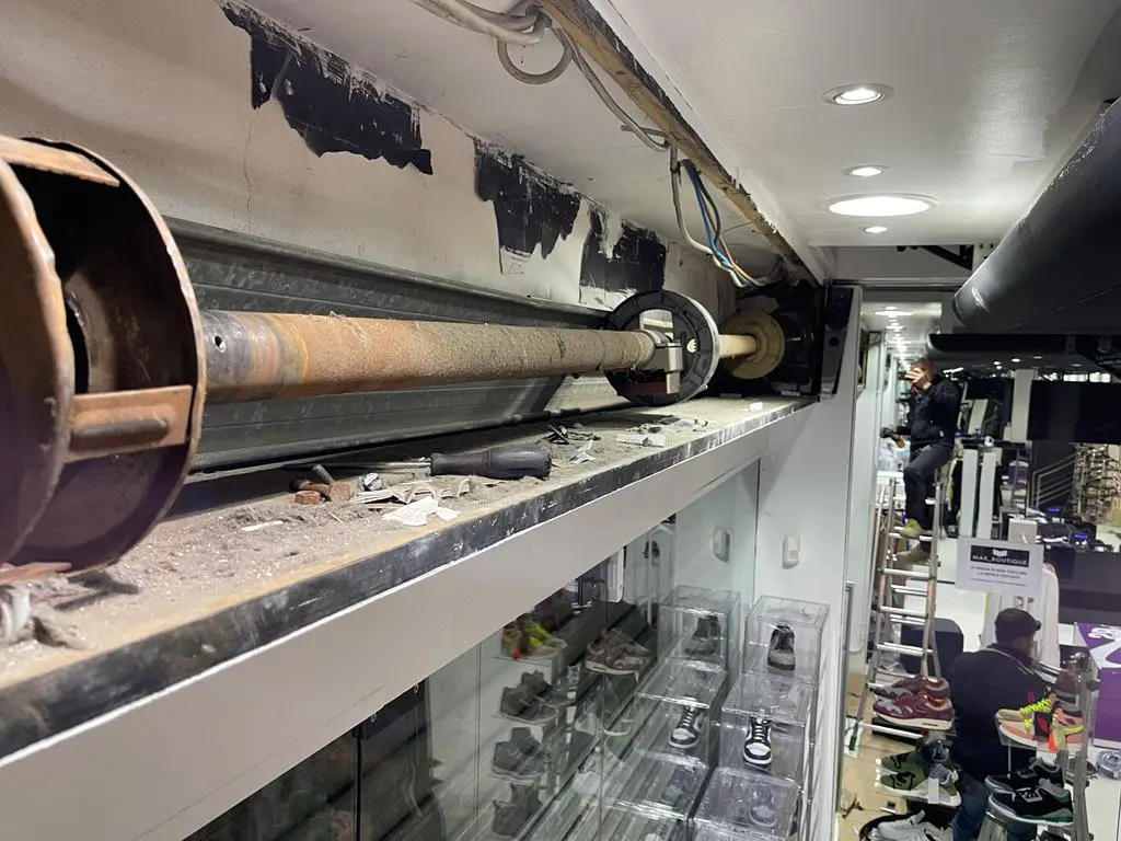 Riparazione serranda Riparazione serranda