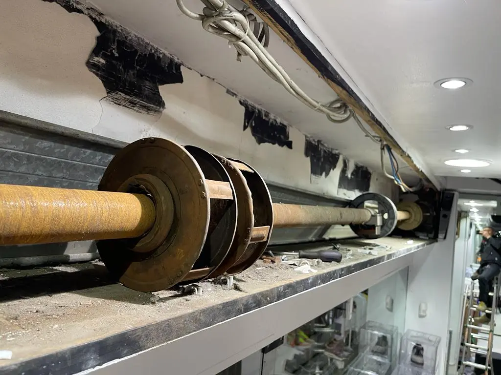 Riparazione serranda Riparazione serranda