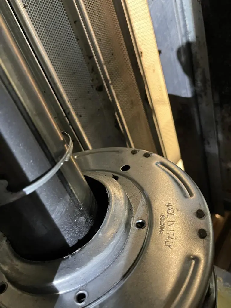 Riparazione serranda negozio Riparazione serranda negozio