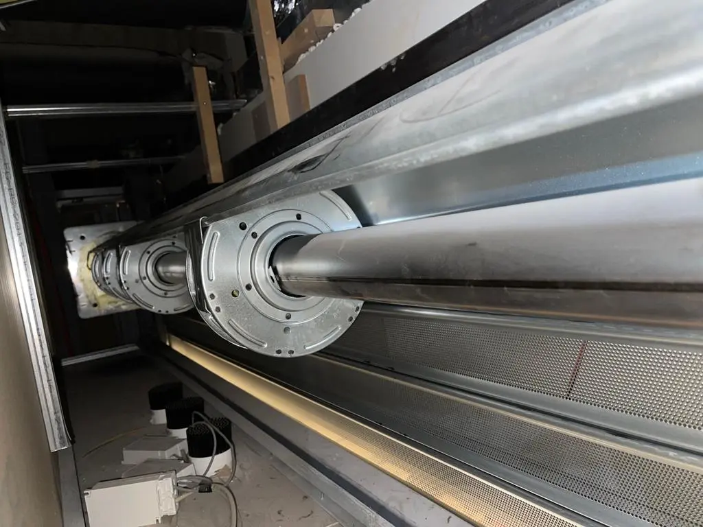 Riparazione serranda negozio Riparazione serranda negozio