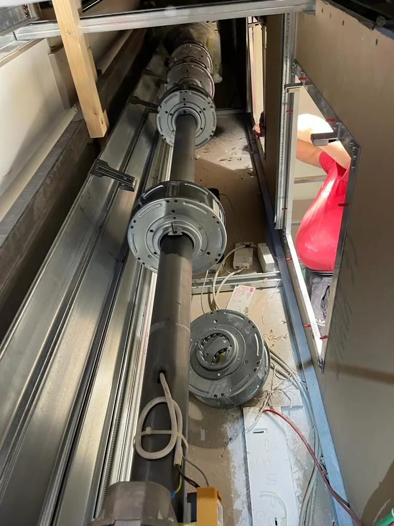 Riparazione serranda negozio Riparazione serranda negozio