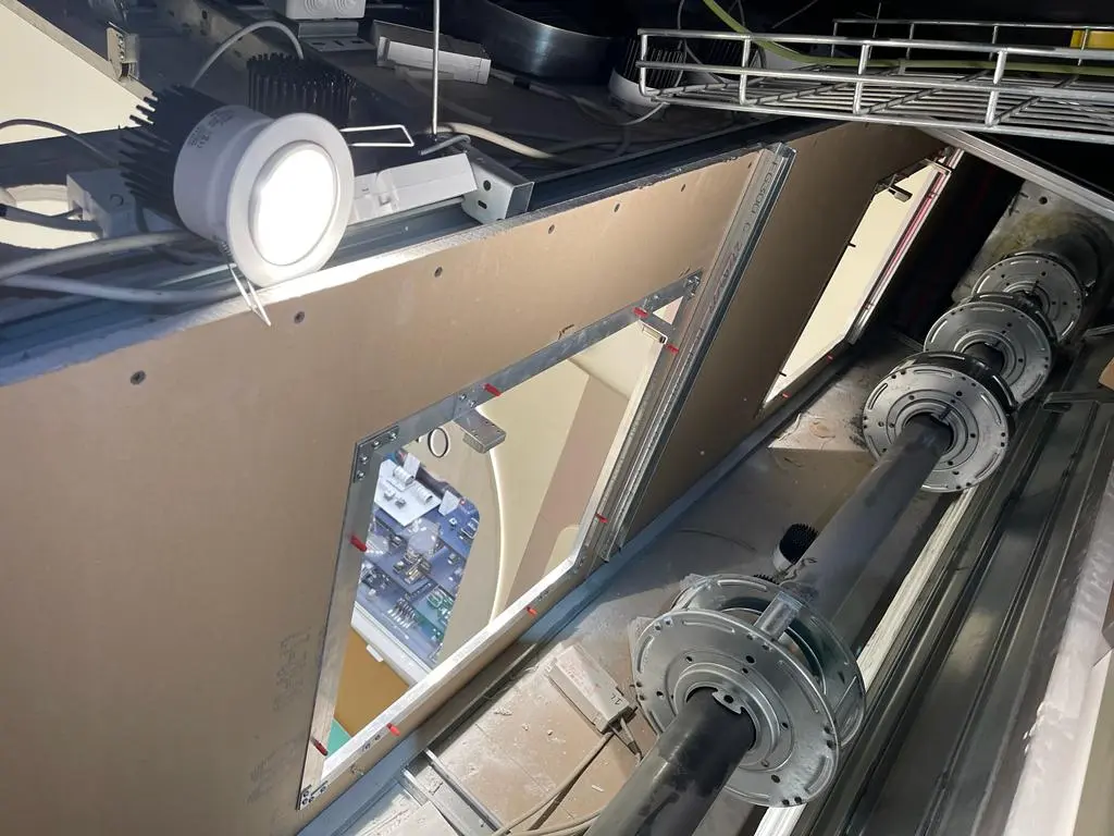 Riparazione serranda negozio Riparazione serranda negozio